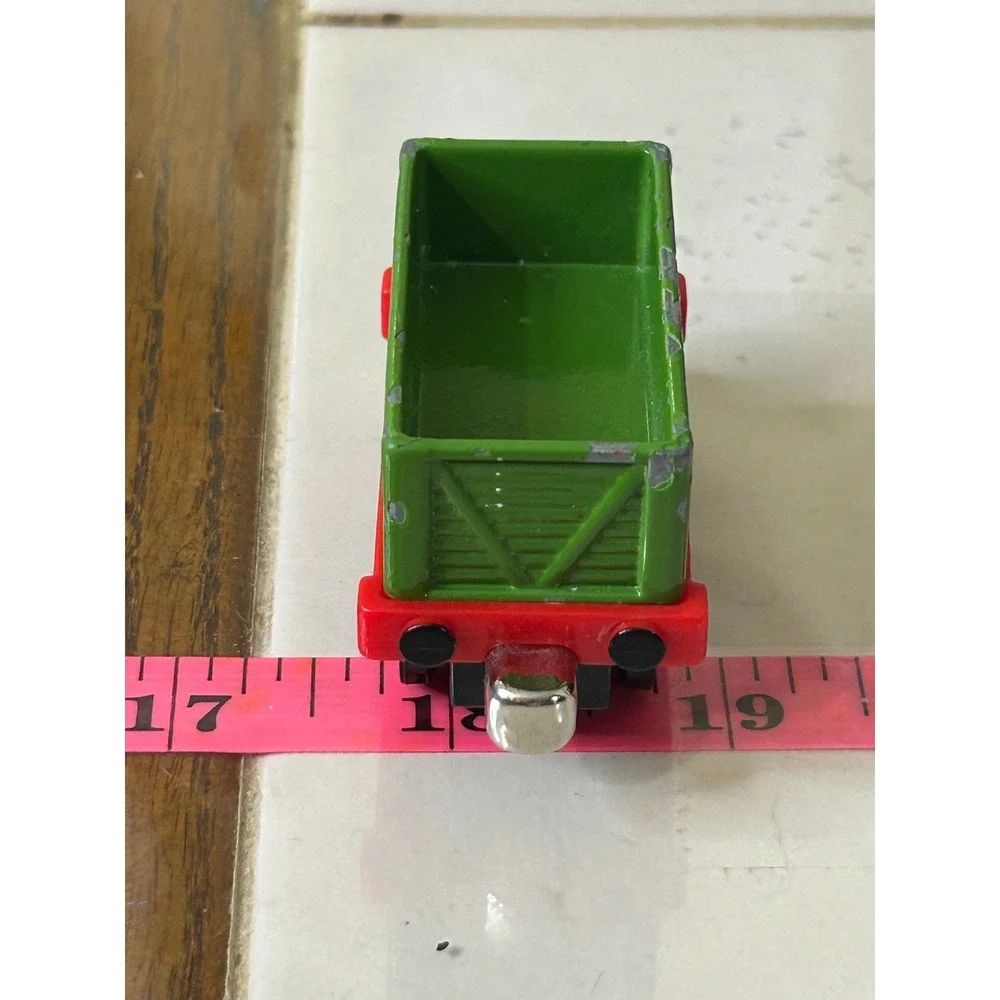 Thomas Take-Along Sodor Construction Co Green Cargo Car Diecast Train T9140